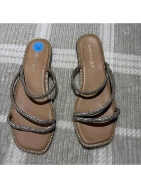 Madden Girl Women's Silver and Gold Sandal